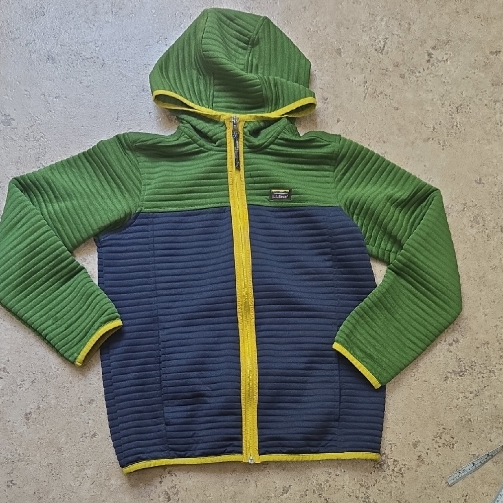 Boys L.L. Bean Airlight Full-zip, Size M